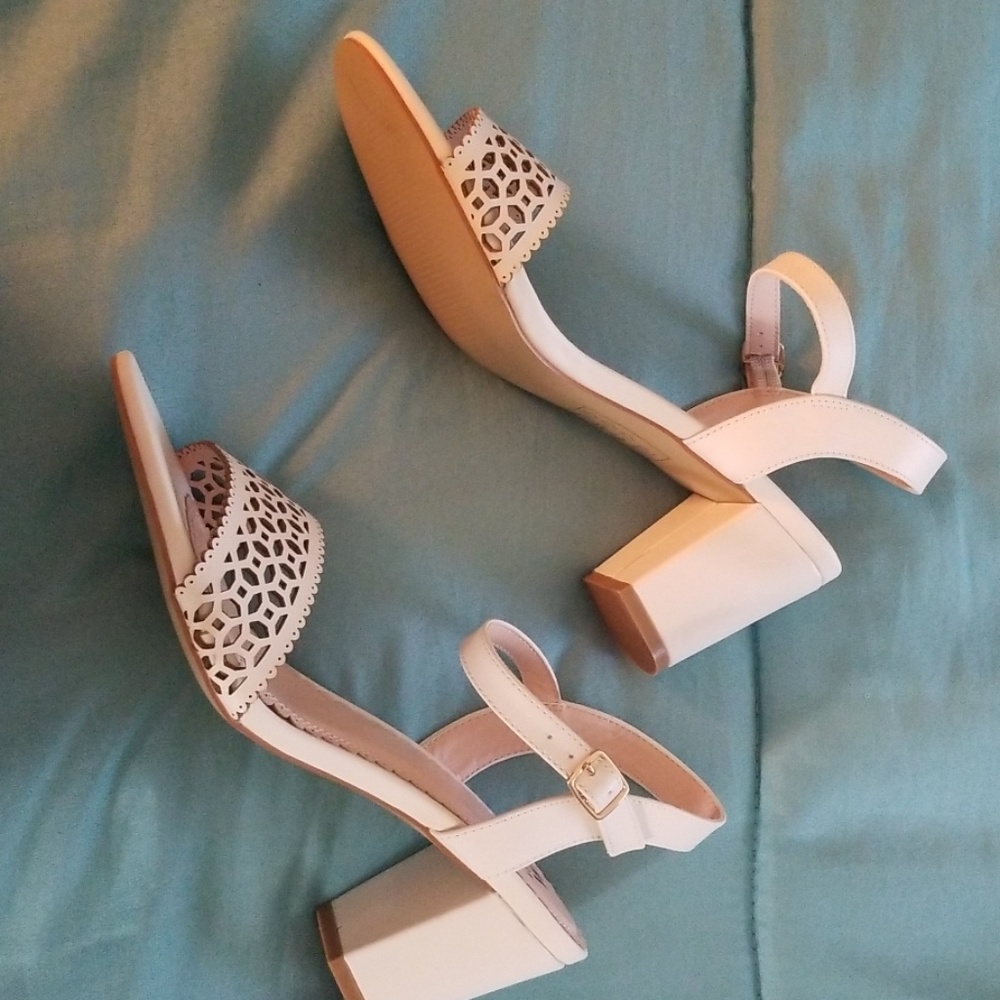 Shoes - Picture 2 of 4